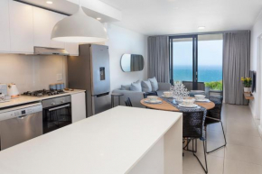Luxury apartment with amazing ocean view